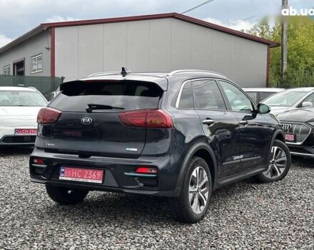 Киа Niro, объемом двигателя 0 л и пробегом 64 тыс. км за 22100 $, фото 9 на Automoto.ua