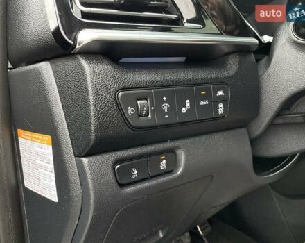 Киа Niro, объемом двигателя 0 л и пробегом 105 тыс. км за 20350 $, фото 33 на Automoto.ua