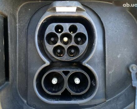 Кіа Niro, об'ємом двигуна 0 л та пробігом 64 тис. км за 23900 $, фото 26 на Automoto.ua