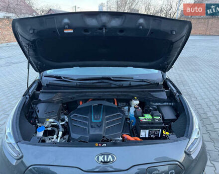 Кіа Niro, об'ємом двигуна 0 л та пробігом 58 тис. км за 22800 $, фото 17 на Automoto.ua