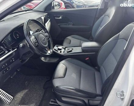Киа Niro, объемом двигателя 0 л и пробегом 53 тыс. км за 19999 $, фото 14 на Automoto.ua