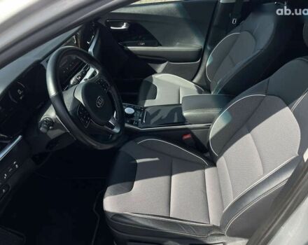 Киа Niro, объемом двигателя 0 л и пробегом 51 тыс. км за 20214 $, фото 28 на Automoto.ua