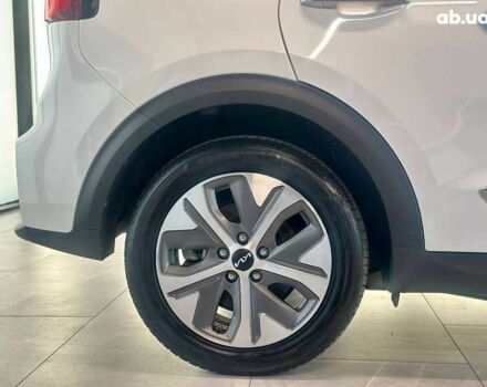 Киа Niro, объемом двигателя 0 л и пробегом 119 тыс. км за 18700 $, фото 7 на Automoto.ua