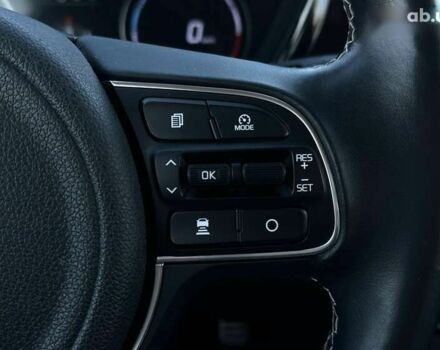 Киа Niro, объемом двигателя 0 л и пробегом 37 тыс. км за 23600 $, фото 9 на Automoto.ua