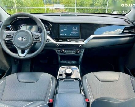 Кіа Niro, об'ємом двигуна 0 л та пробігом 50 тис. км за 17900 $, фото 16 на Automoto.ua