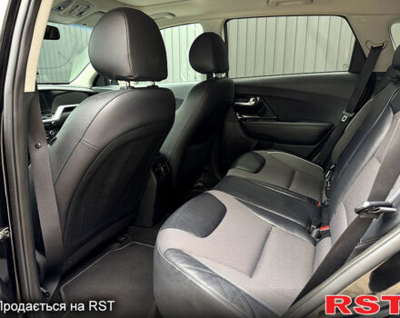 Киа Niro, объемом двигателя 0.15 л и пробегом 136 тыс. км за 18900 $, фото 7 на Automoto.ua