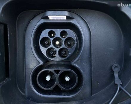 Киа Niro, объемом двигателя 0 л и пробегом 123 тыс. км за 20600 $, фото 22 на Automoto.ua