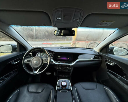 Кіа Niro, об'ємом двигуна 0 л та пробігом 84 тис. км за 19200 $, фото 3 на Automoto.ua