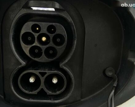 Киа Niro, объемом двигателя 0 л и пробегом 62 тыс. км за 23500 $, фото 18 на Automoto.ua