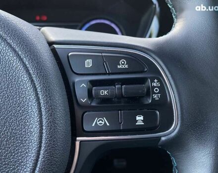 Кіа Niro, об'ємом двигуна 0 л та пробігом 123 тис. км за 20600 $, фото 7 на Automoto.ua