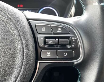 Киа Niro, объемом двигателя 0 л и пробегом 73 тыс. км за 19900 $, фото 6 на Automoto.ua