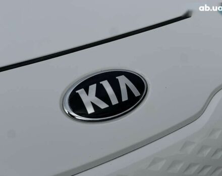 Киа Niro, объемом двигателя 0 л и пробегом 54 тыс. км за 21193 $, фото 14 на Automoto.ua