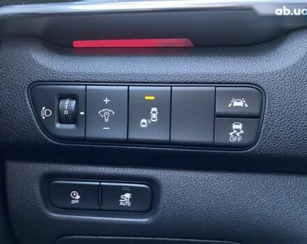 Кіа Niro, об'ємом двигуна 0 л та пробігом 123 тис. км за 20600 $, фото 8 на Automoto.ua