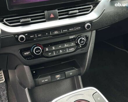 Киа Niro, объемом двигателя 0 л и пробегом 75 тыс. км за 21650 $, фото 23 на Automoto.ua