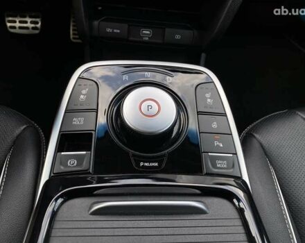 Кіа Niro, об'ємом двигуна 0 л та пробігом 56 тис. км за 22900 $, фото 10 на Automoto.ua
