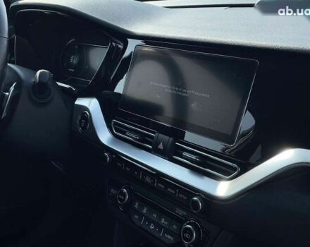 Киа Niro, объемом двигателя 0 л и пробегом 88 тыс. км за 22250 $, фото 9 на Automoto.ua