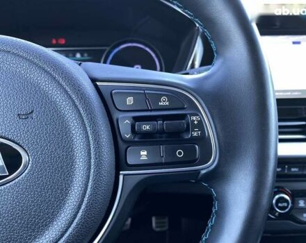 Кіа Niro, об'ємом двигуна 0 л та пробігом 64 тис. км за 23900 $, фото 7 на Automoto.ua