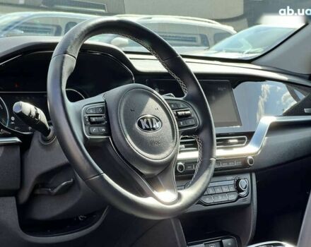 Киа Niro, объемом двигателя 0 л и пробегом 87 тыс. км за 19561 $, фото 23 на Automoto.ua