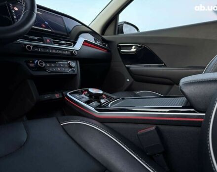 Киа Niro, объемом двигателя 0 л и пробегом 88 тыс. км за 23900 $, фото 3 на Automoto.ua