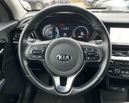 Киа Niro, объемом двигателя 0 л и пробегом 73 тыс. км за 19900 $, фото 27 на Automoto.ua
