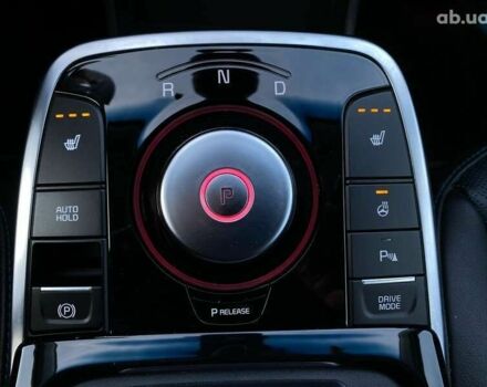 Киа Niro, объемом двигателя 0 л и пробегом 123 тыс. км за 20600 $, фото 10 на Automoto.ua