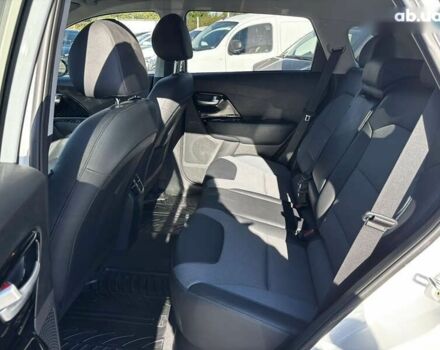 Кіа Niro, об'ємом двигуна 0 л та пробігом 53 тис. км за 20950 $, фото 26 на Automoto.ua