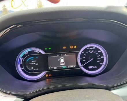 Киа Niro, объемом двигателя 0 л и пробегом 61 тыс. км за 14900 $, фото 13 на Automoto.ua