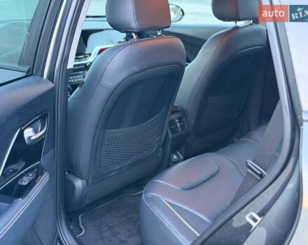 Кіа Niro, об'ємом двигуна 0 л та пробігом 58 тис. км за 22800 $, фото 11 на Automoto.ua