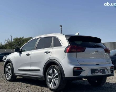 Киа Niro, объемом двигателя 0 л и пробегом 51 тыс. км за 20214 $, фото 5 на Automoto.ua