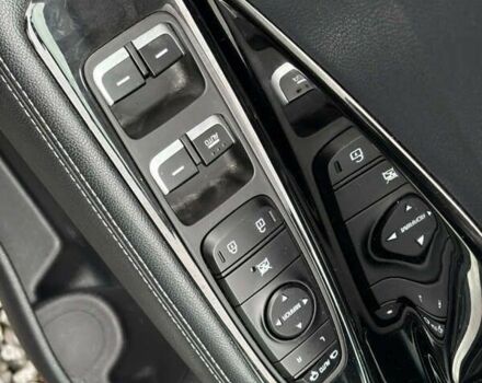 Киа Niro, объемом двигателя 0 л и пробегом 88 тыс. км за 21800 $, фото 11 на Automoto.ua