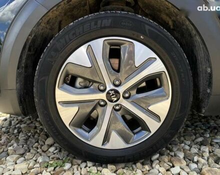 Киа Niro, объемом двигателя 0 л и пробегом 78 тыс. км за 22500 $, фото 24 на Automoto.ua