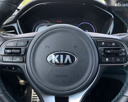 Киа Niro, объемом двигателя 0 л и пробегом 66 тыс. км за 23200 $, фото 24 на Automoto.ua