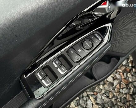 Киа Niro, объемом двигателя 0 л и пробегом 75 тыс. км за 21650 $, фото 13 на Automoto.ua