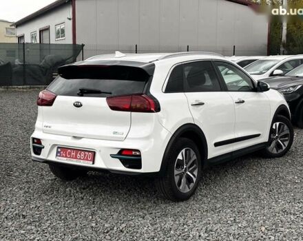 Киа Niro, объемом двигателя 0 л и пробегом 48 тыс. км за 24350 $, фото 7 на Automoto.ua