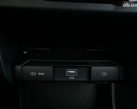 Киа Niro, объемом двигателя 0 л и пробегом 62 тыс. км за 24600 $, фото 13 на Automoto.ua