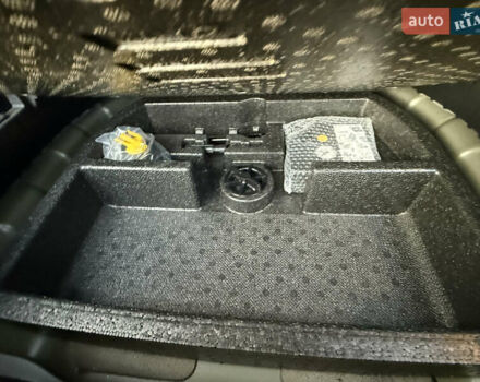 Кіа Niro, об'ємом двигуна 0 л та пробігом 84 тис. км за 19200 $, фото 23 на Automoto.ua