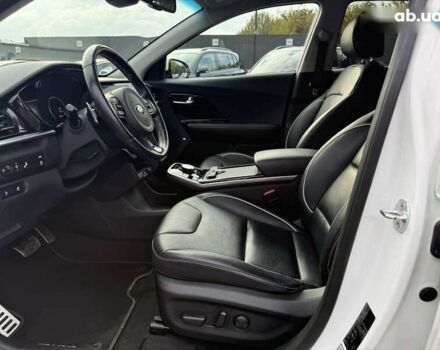 Киа Niro 2021 в Луцке на Automoto.ua Киа Niro, объемом двигателя 0 л и пробегом 82 тыс. км за 21627 $, фото 25 на Automoto.ua
