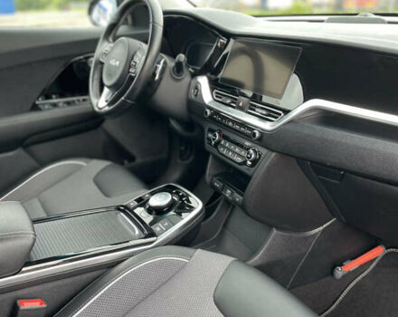 Киа Niro, объемом двигателя 0 л и пробегом 88 тыс. км за 18700 $, фото 10 на Automoto.ua