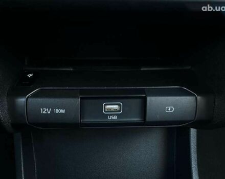 Киа Niro, объемом двигателя 0 л и пробегом 57 тыс. км за 23700 $, фото 13 на Automoto.ua