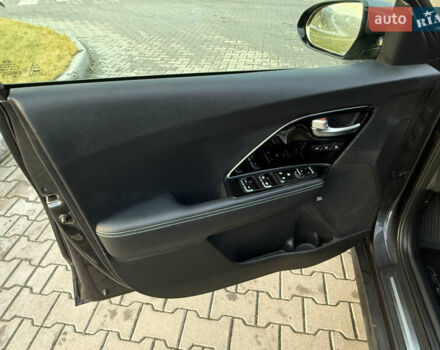 Кіа Niro, об'ємом двигуна 0 л та пробігом 84 тис. км за 19200 $, фото 16 на Automoto.ua