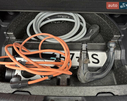 Киа Niro, объемом двигателя 0 л и пробегом 167 тыс. км за 19500 $, фото 11 на Automoto.ua