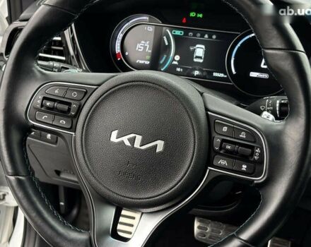 Киа Niro, объемом двигателя 0 л и пробегом 55 тыс. км за 24999 $, фото 18 на Automoto.ua