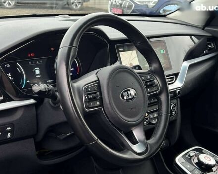 Кіа Niro, об'ємом двигуна 0 л та пробігом 107 тис. км за 19454 $, фото 23 на Automoto.ua