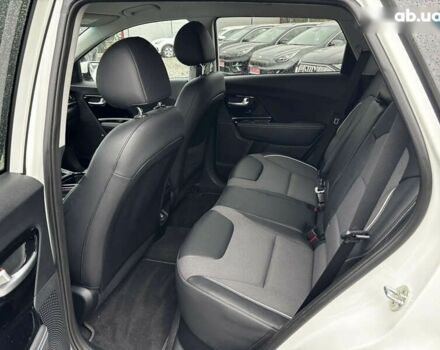 Киа Niro, объемом двигателя 0 л и пробегом 75 тыс. км за 21650 $, фото 29 на Automoto.ua