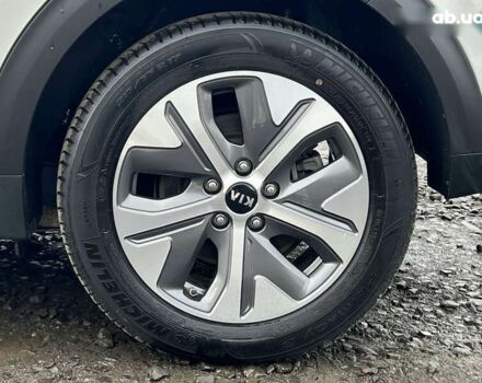 Киа Niro, объемом двигателя 0 л и пробегом 54 тыс. км за 21193 $, фото 22 на Automoto.ua