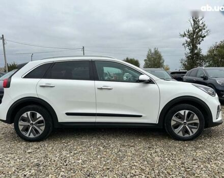 Кіа Niro, об'ємом двигуна 0 л та пробігом 56 тис. км за 24400 $, фото 21 на Automoto.ua