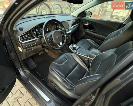 Кіа Niro, об'ємом двигуна 0 л та пробігом 84 тис. км за 19200 $, фото 17 на Automoto.ua