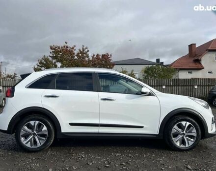 Киа Niro, объемом двигателя 0 л и пробегом 54 тыс. км за 21193 $, фото 8 на Automoto.ua