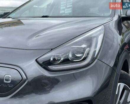 Киа Niro, объемом двигателя 0 л и пробегом 105 тыс. км за 20350 $, фото 8 на Automoto.ua