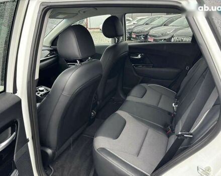 Киа Niro, объемом двигателя 0 л и пробегом 75 тыс. км за 21650 $, фото 28 на Automoto.ua